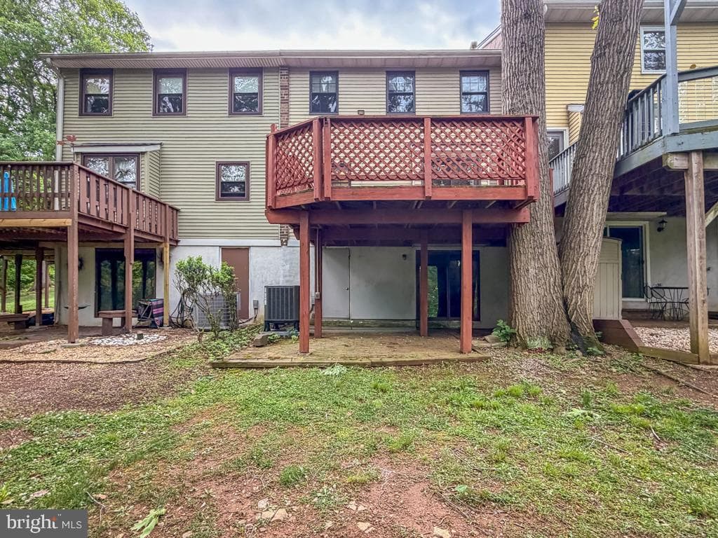 52 Woodbridge Court N photo 35