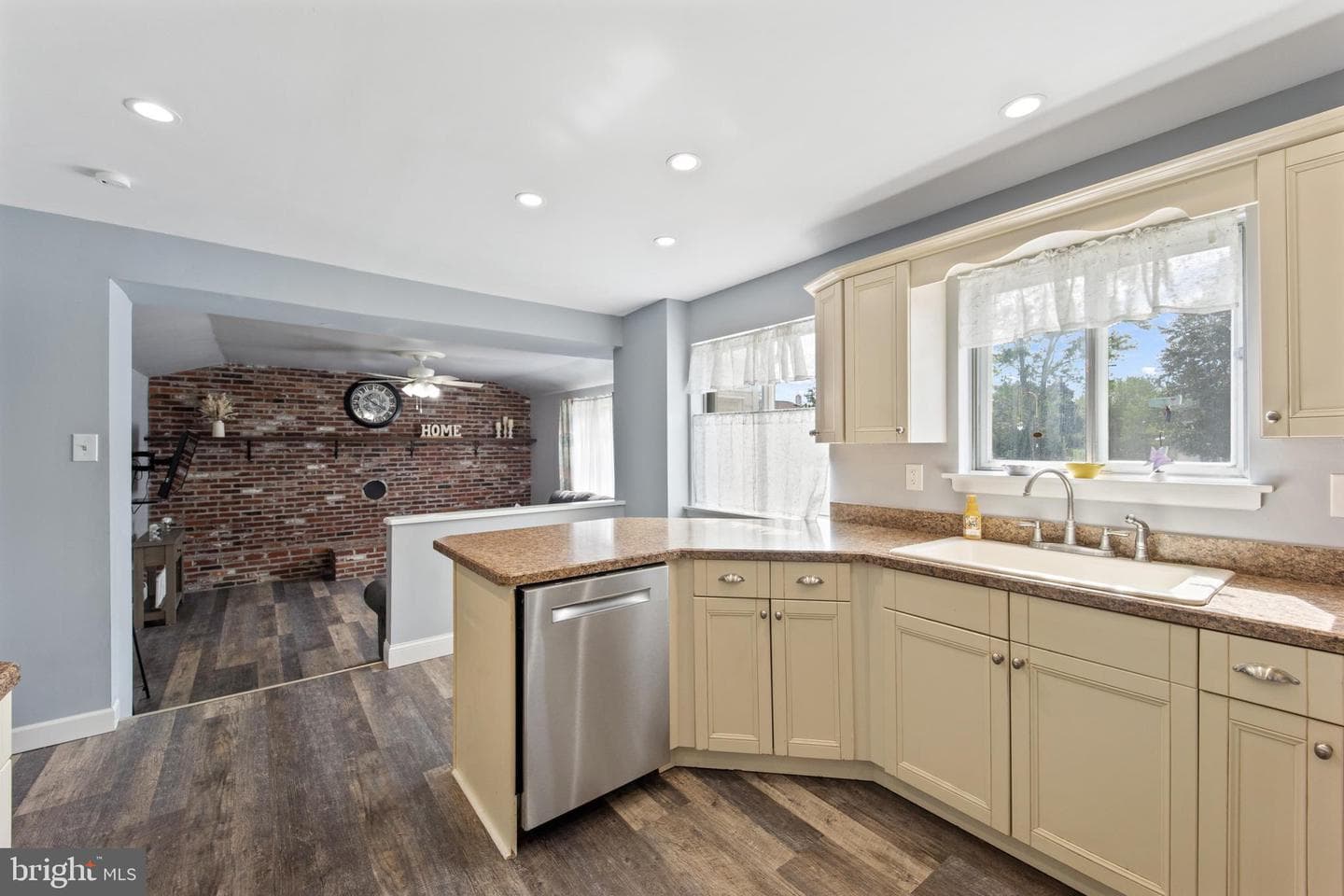 923 Otto Lane photo 11