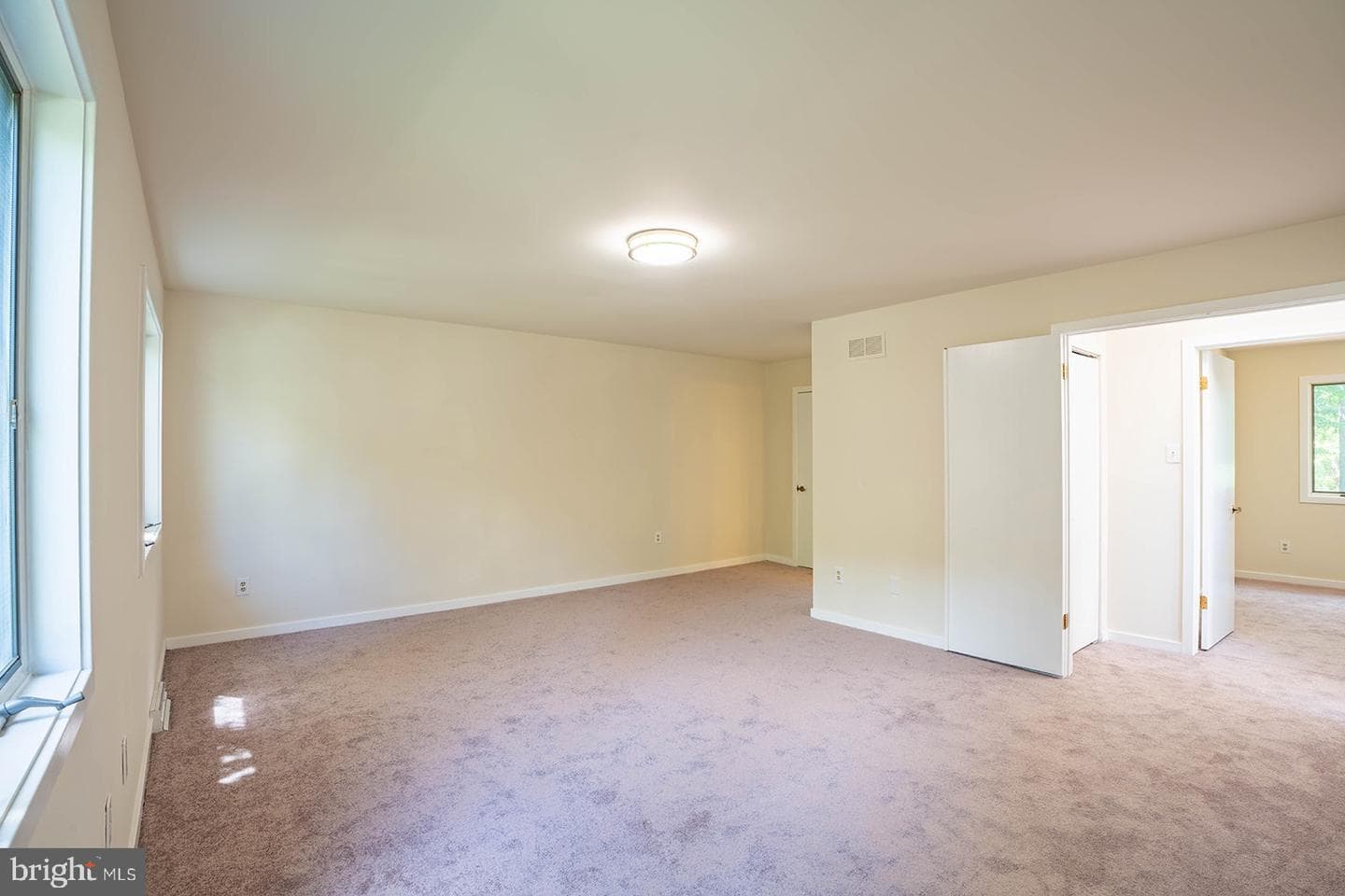 491 Kings Road photo 46