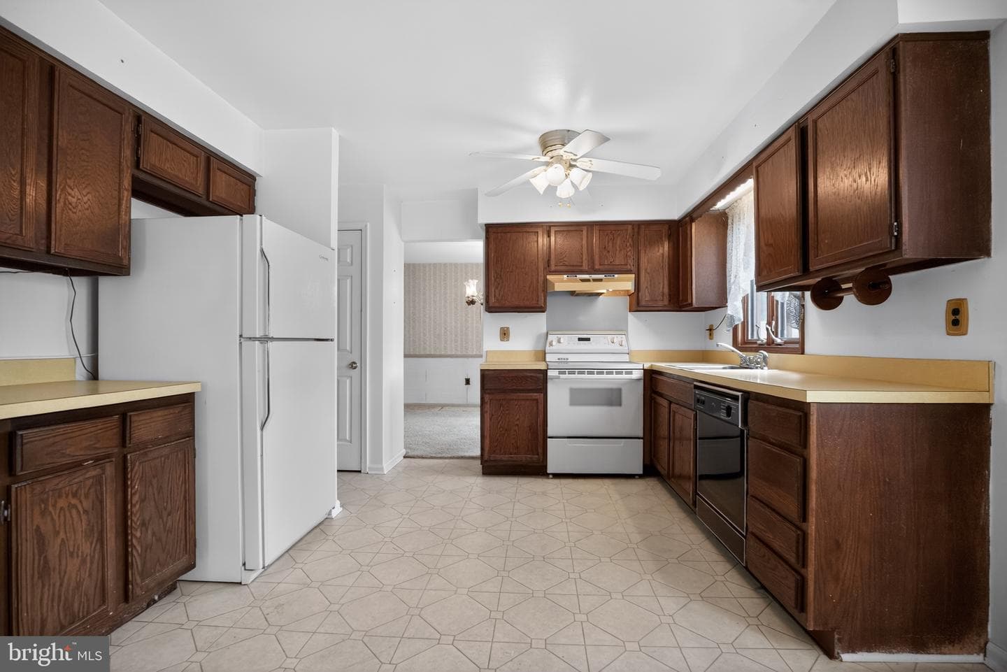 95 Taylor Drive photo 8