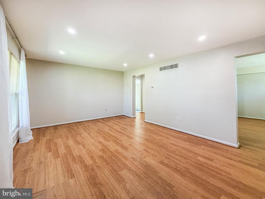 75 Dawson Road photo 6