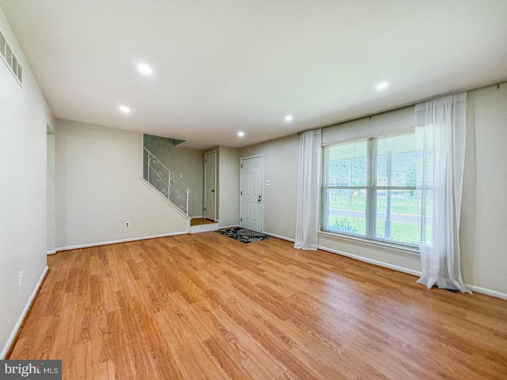 75 Dawson Road photo 9