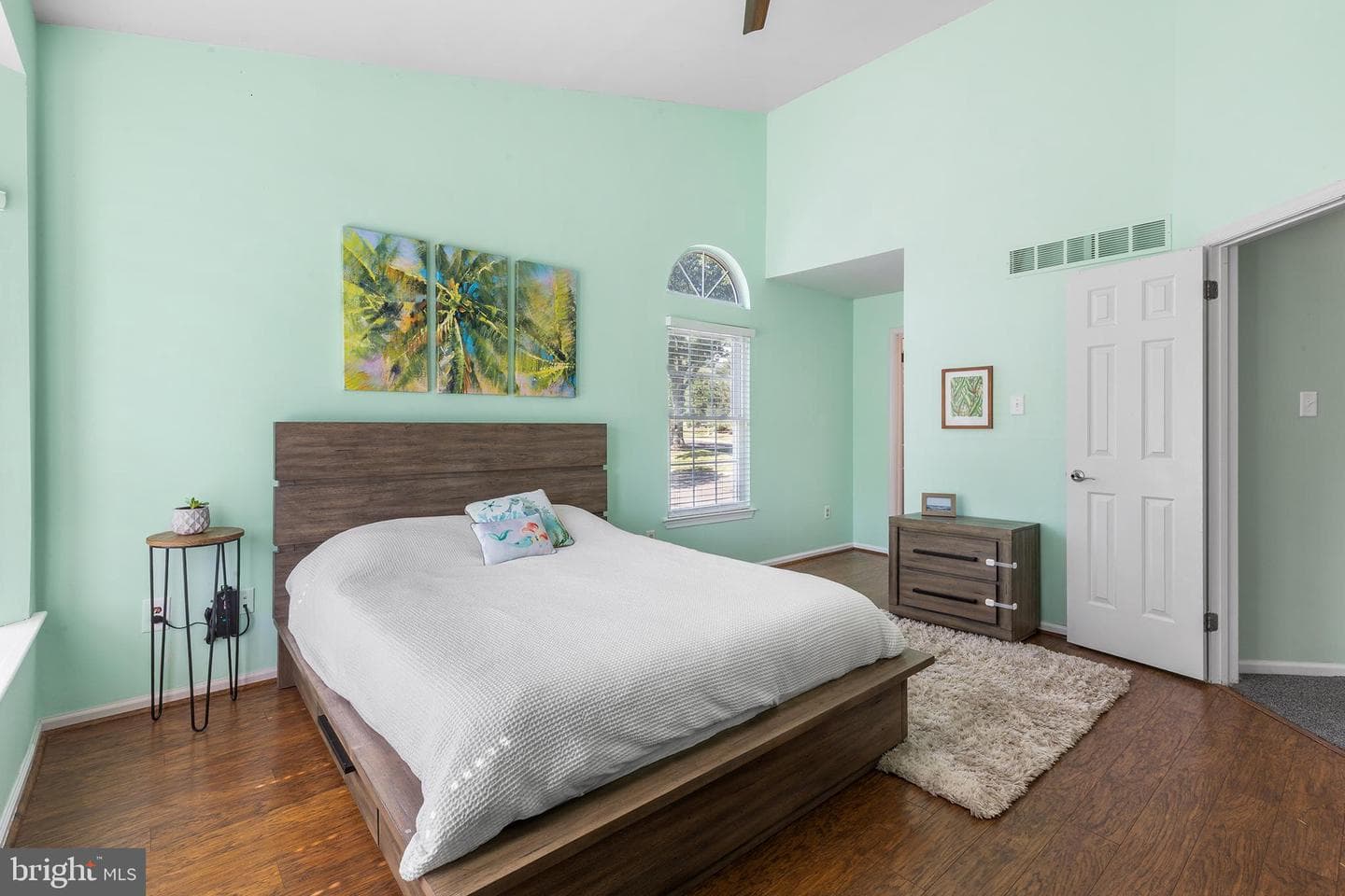 255 Rumford Court photo 32