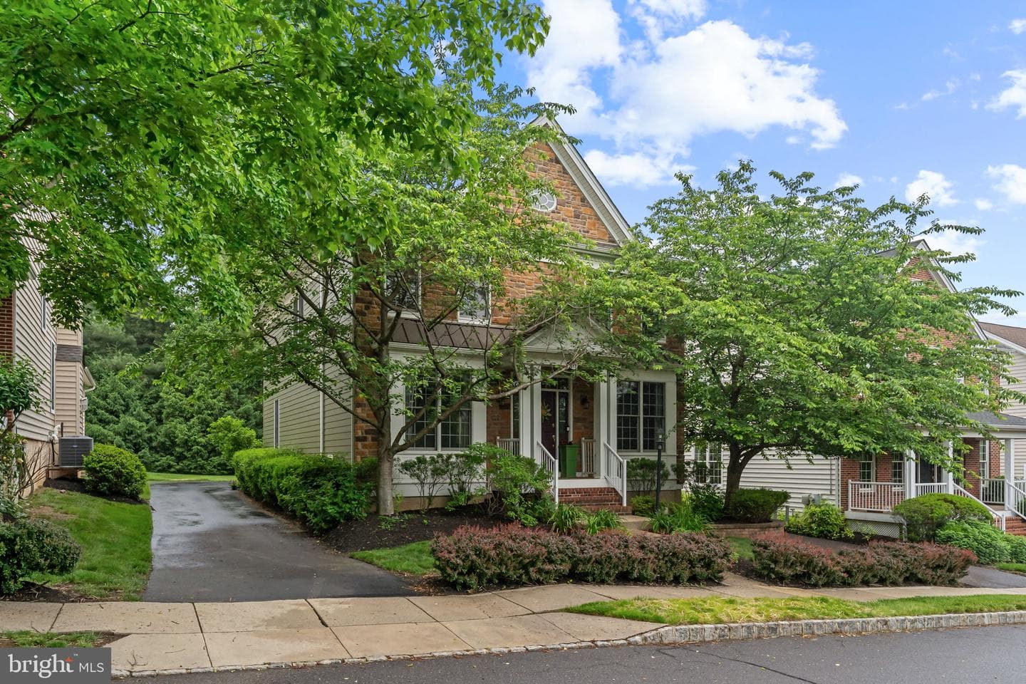 247 Cambridge Place photo 36