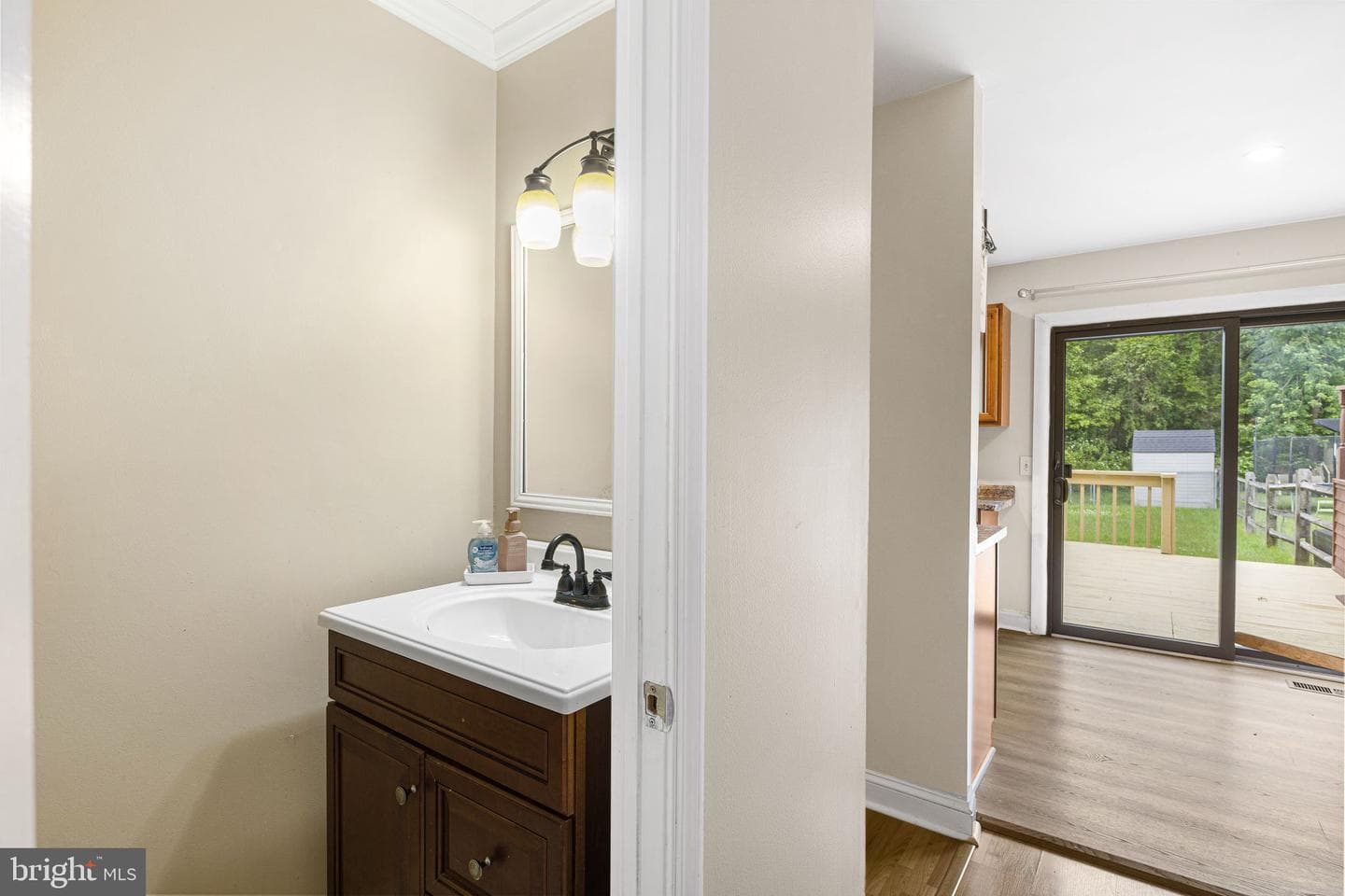 1485 Tarleton Place photo 8