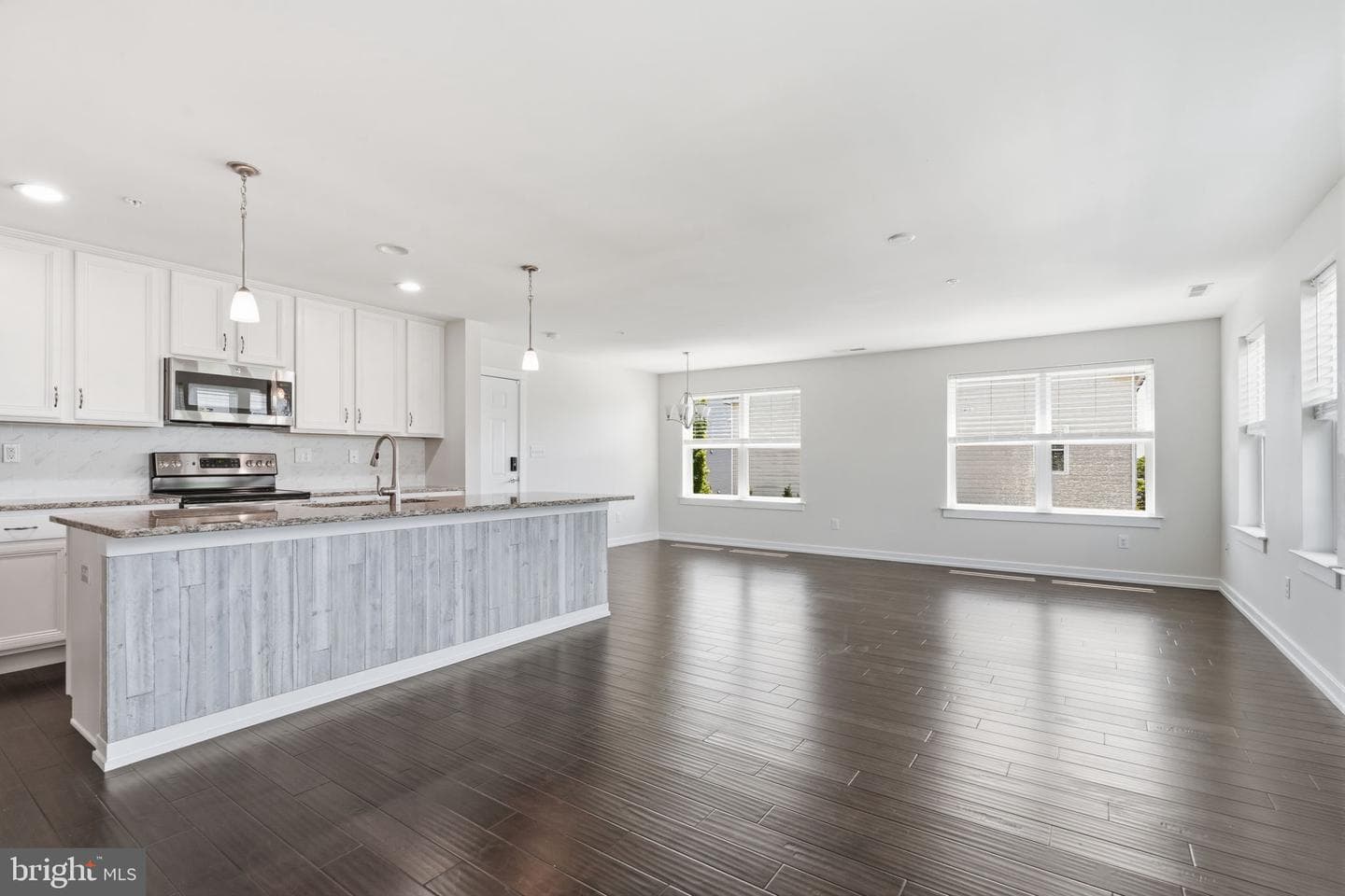 151 E Prince George Street photo 6