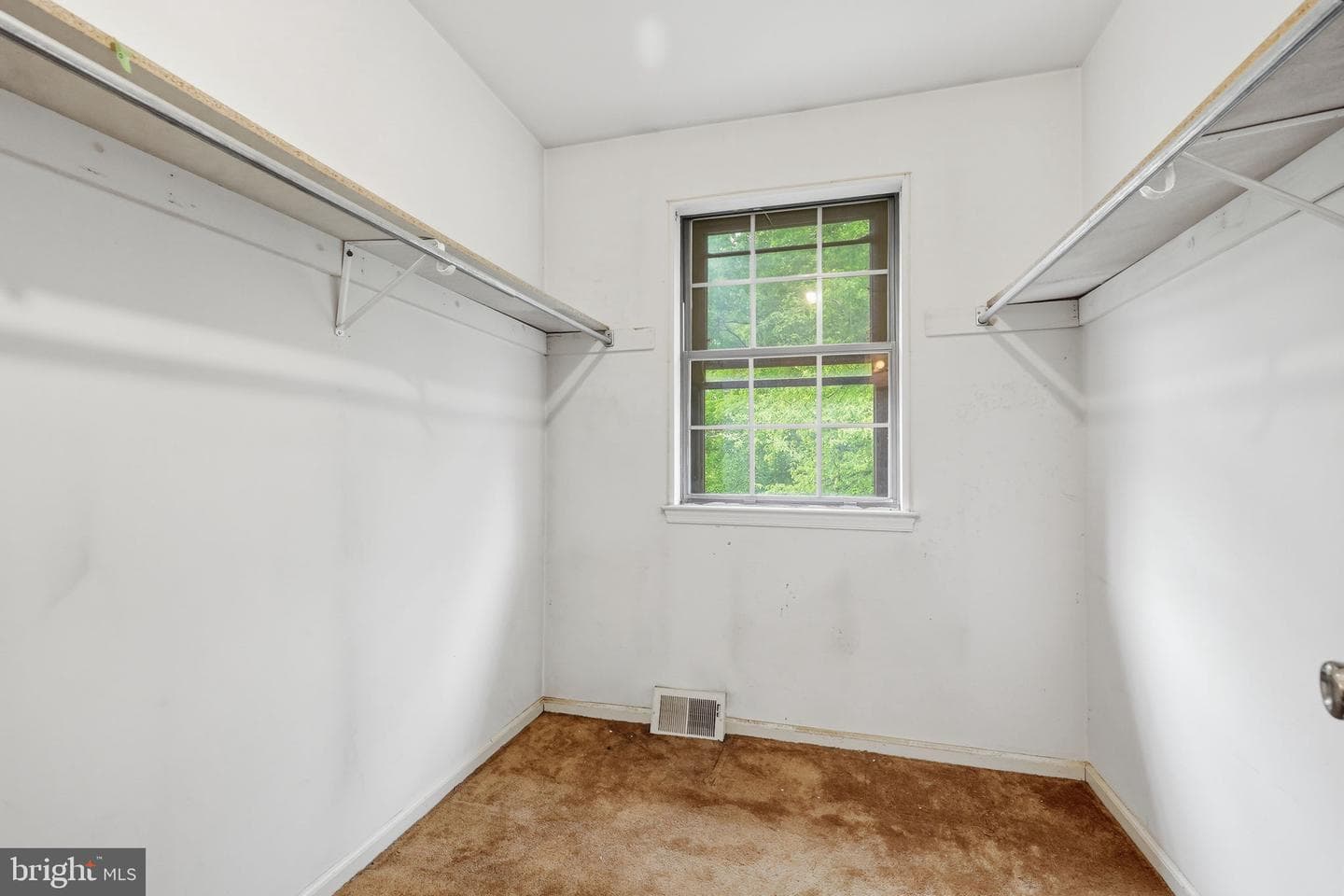 520 Pebble Ridge Court photo 16