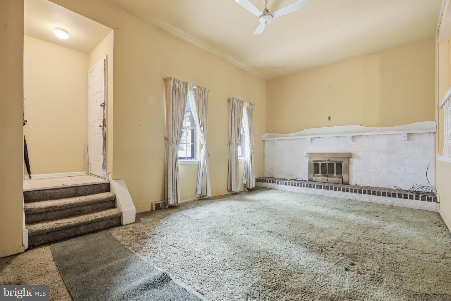 520 Pebble Ridge Court photo 3