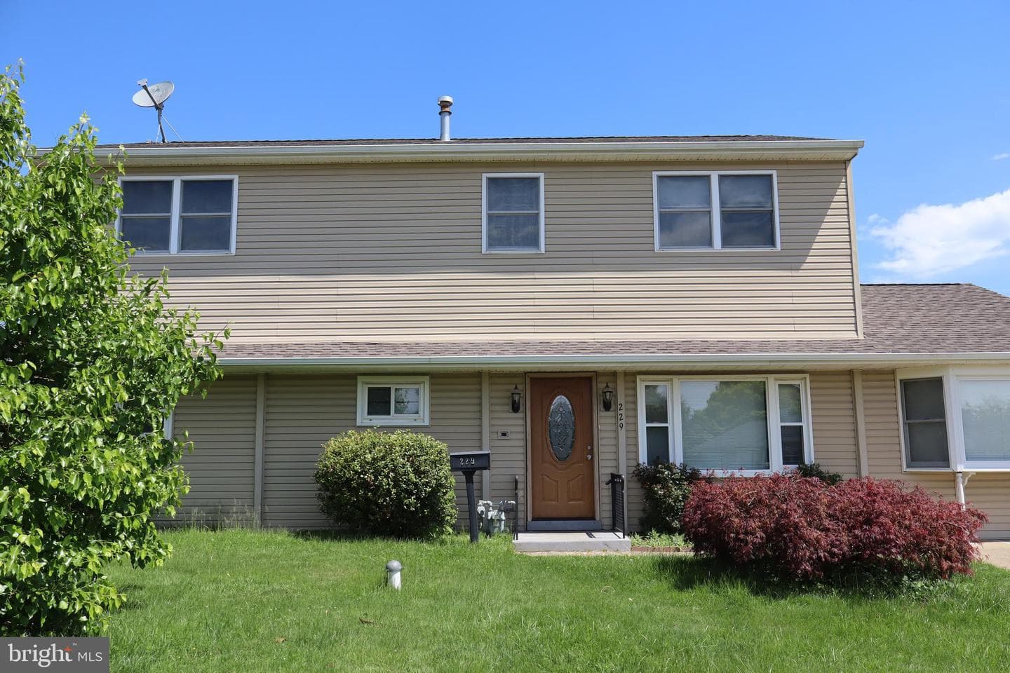 229 Suffolk Road, Fairless Hills