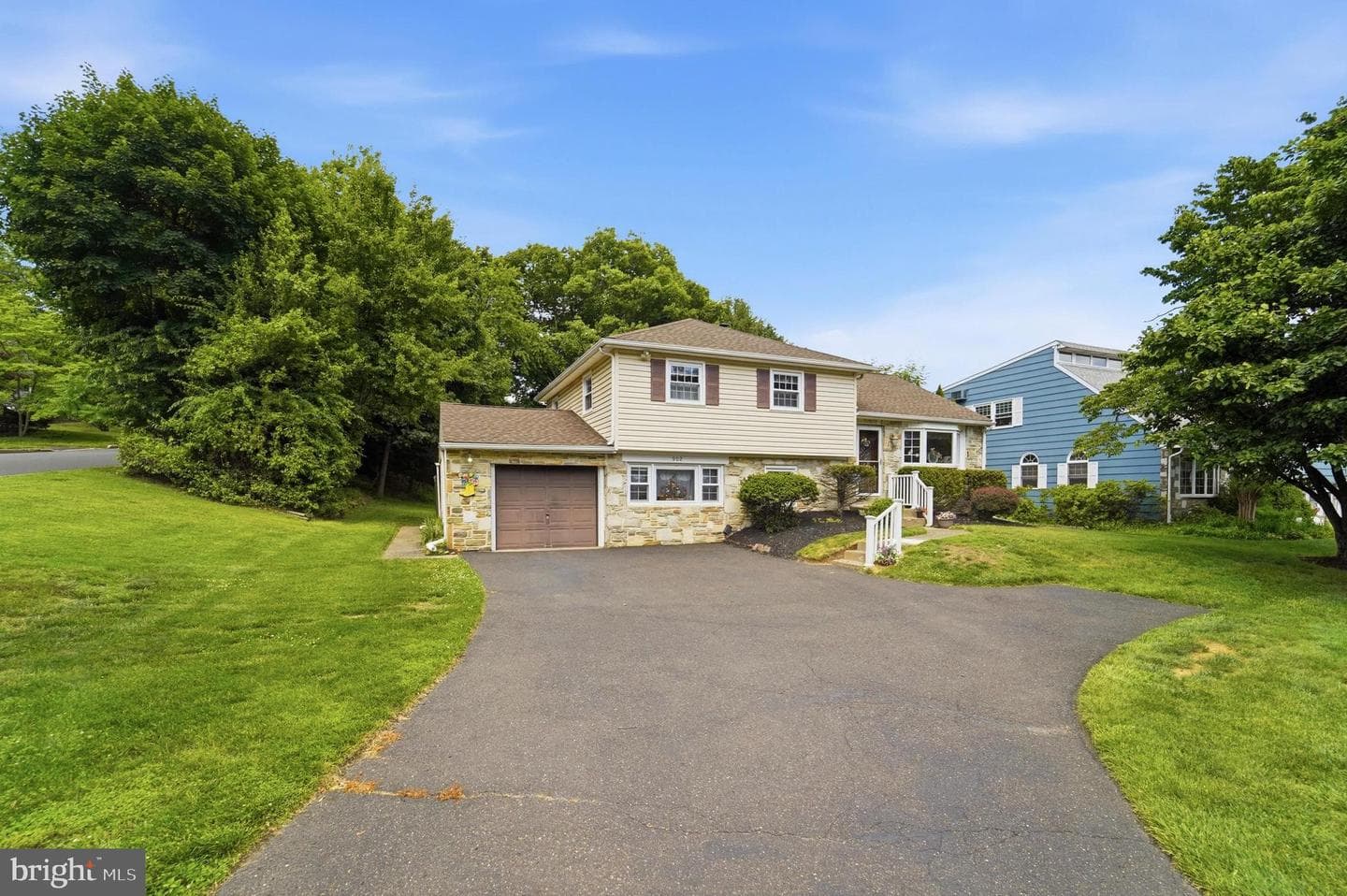 902 Carlin Drive
