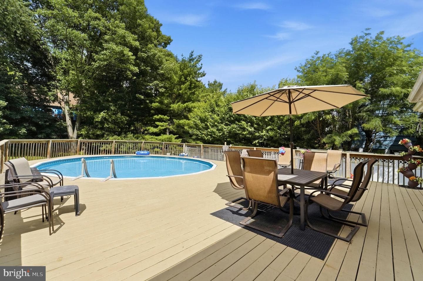 902 Carlin Drive photo 30