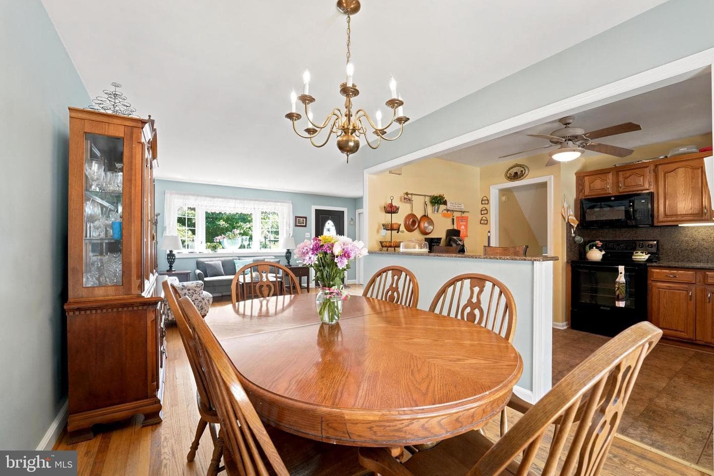 902 Carlin Drive photo 6