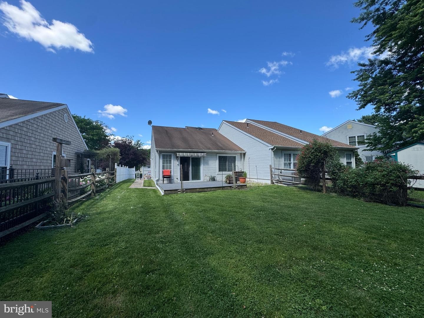 290 Woods Edge Place photo 15