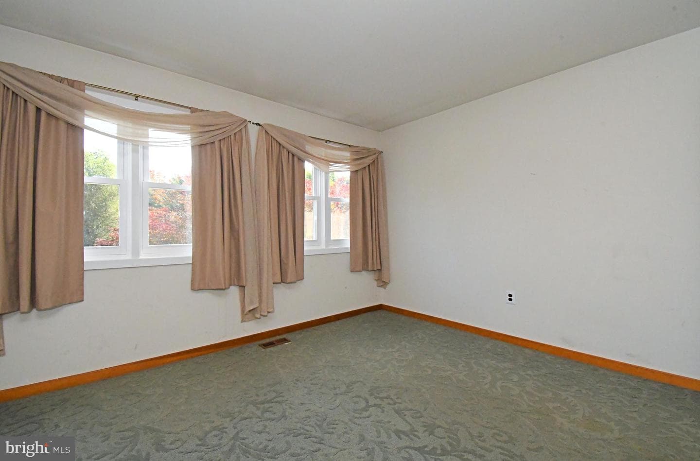 1601 Clark Drive photo 36