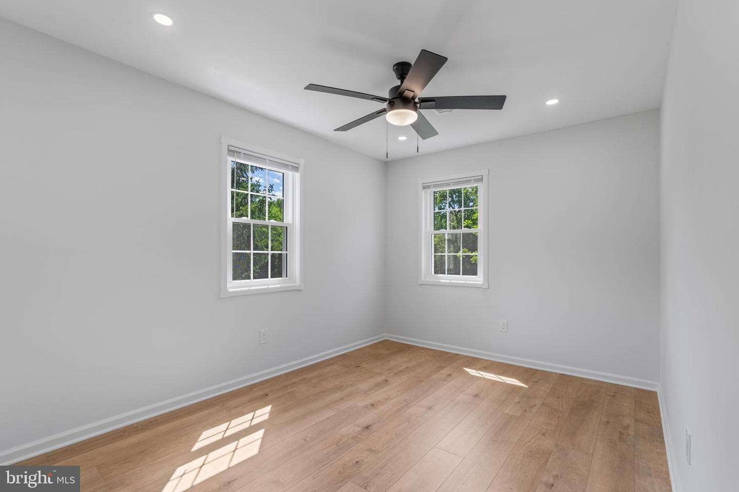 565 Hulmeville Road photo 24