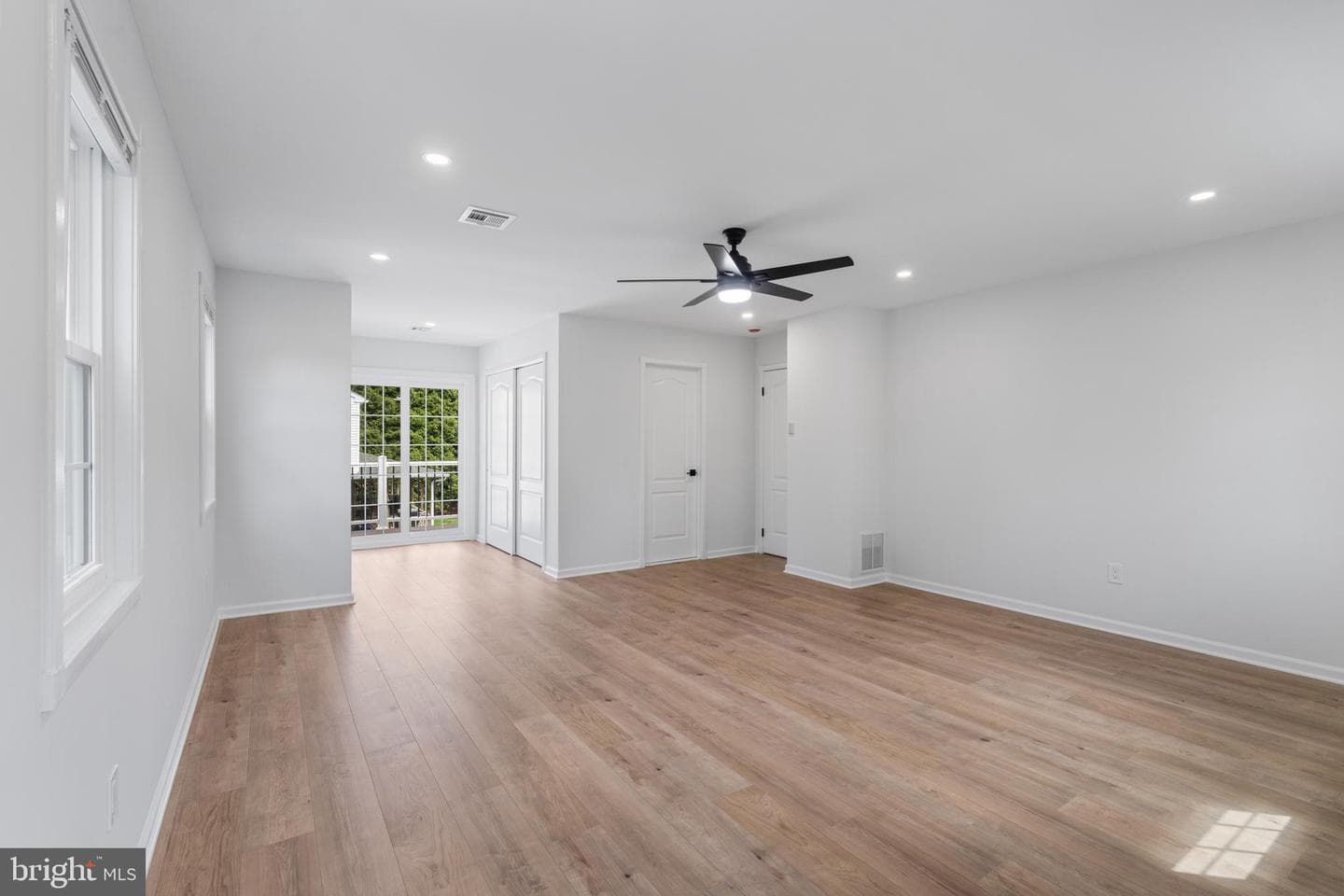 565 Hulmeville Road photo 31