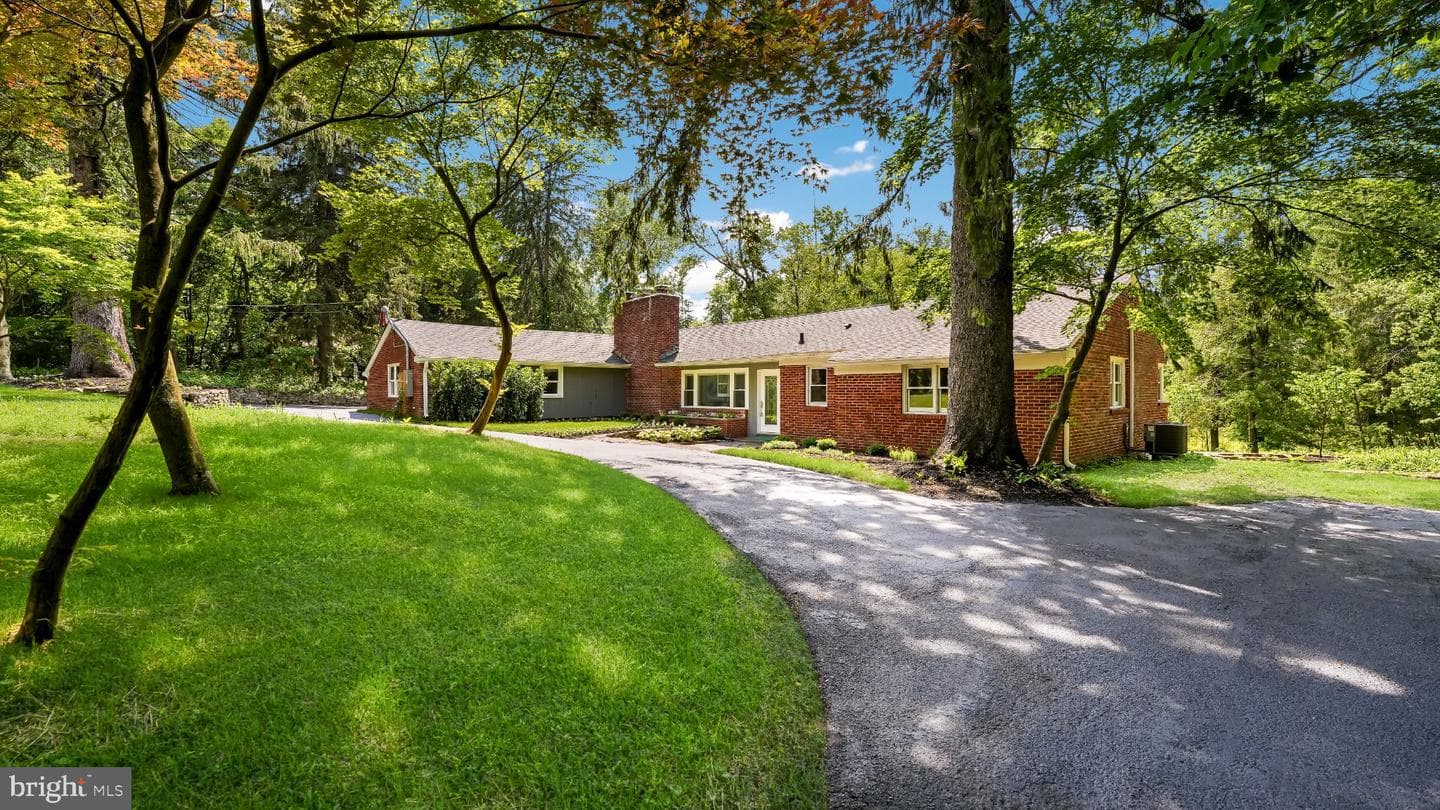 6795 Chapel Road, New Hope