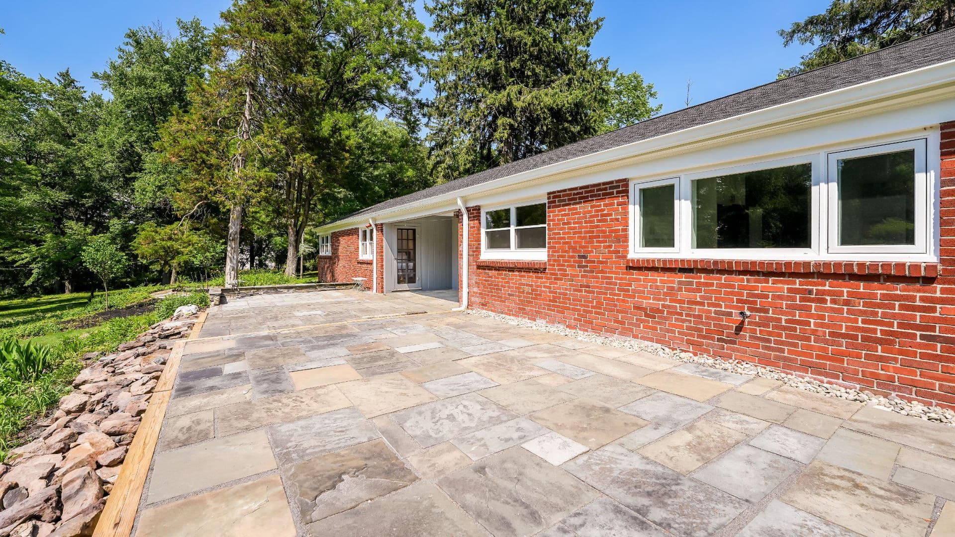 6795 Chapel Road photo 31