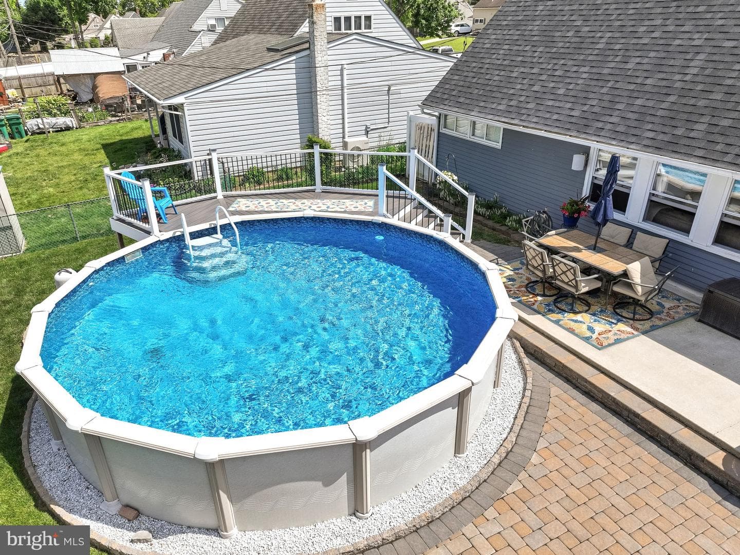 360 Holly Drive photo 31