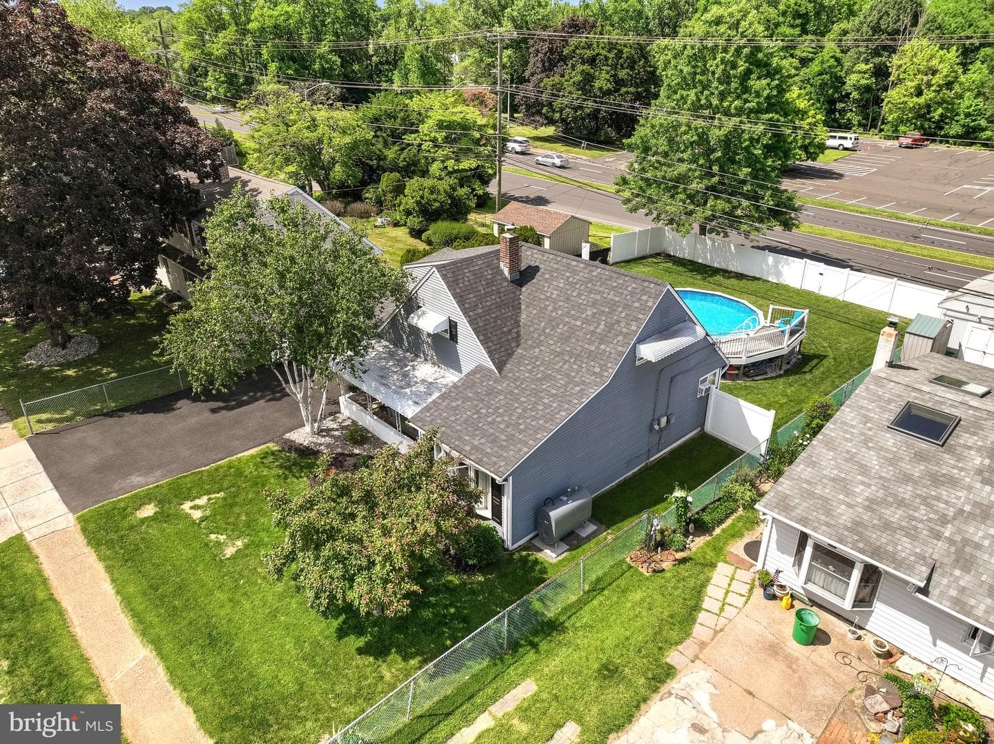 360 Holly Drive photo 38