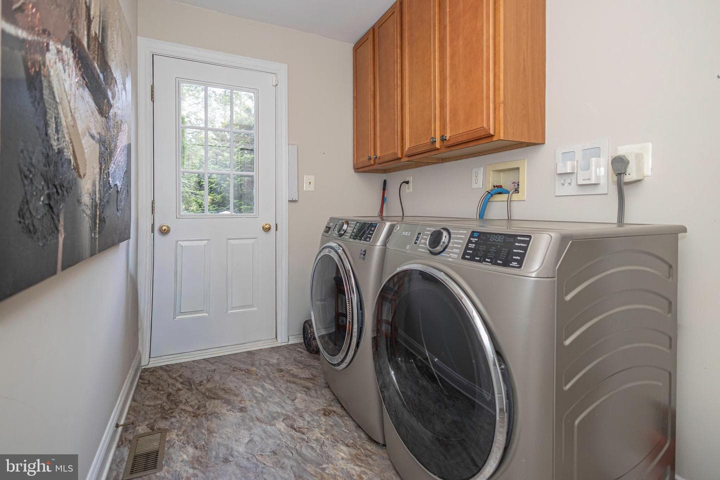 2062 Silverwood Drive photo 29