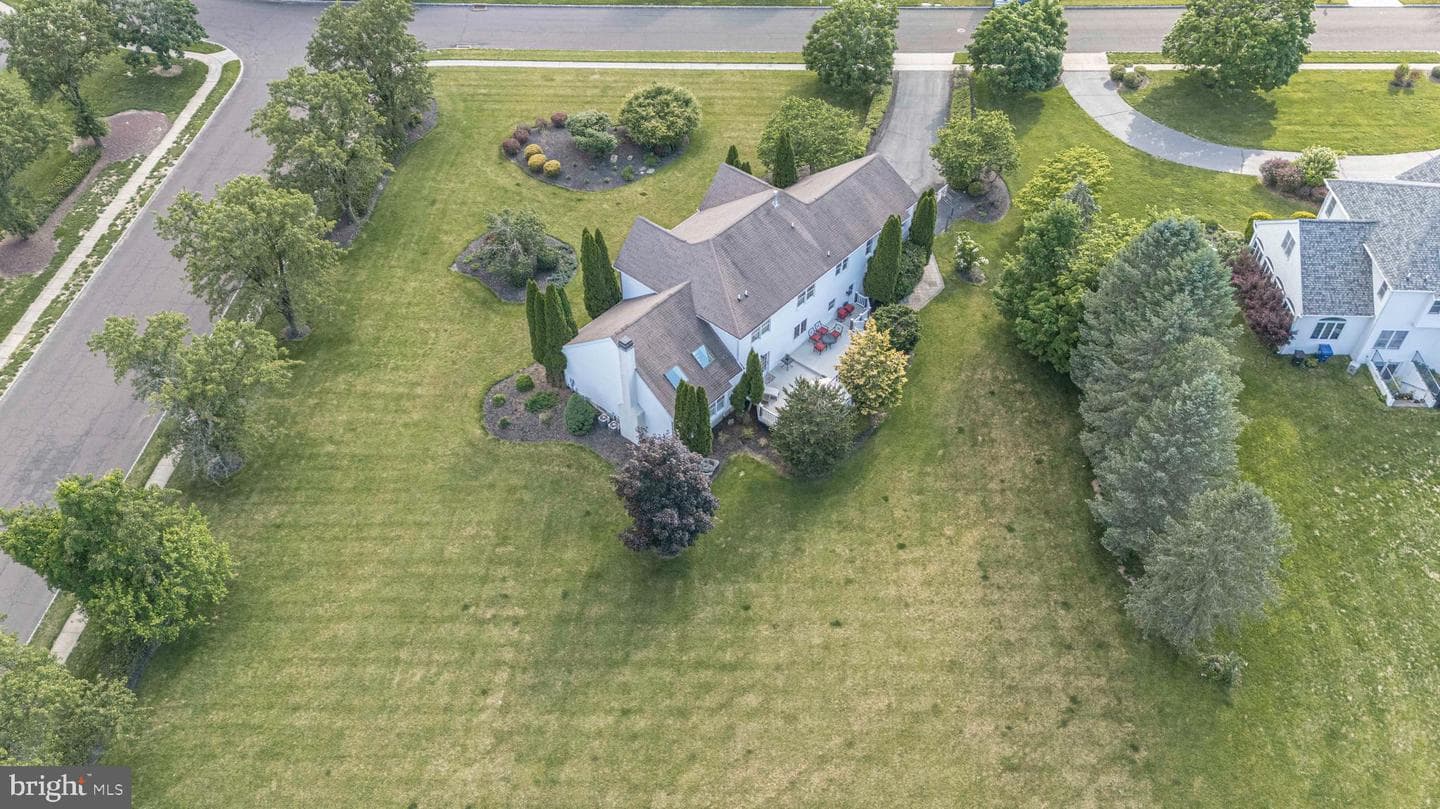 2062 Silverwood Drive photo 64