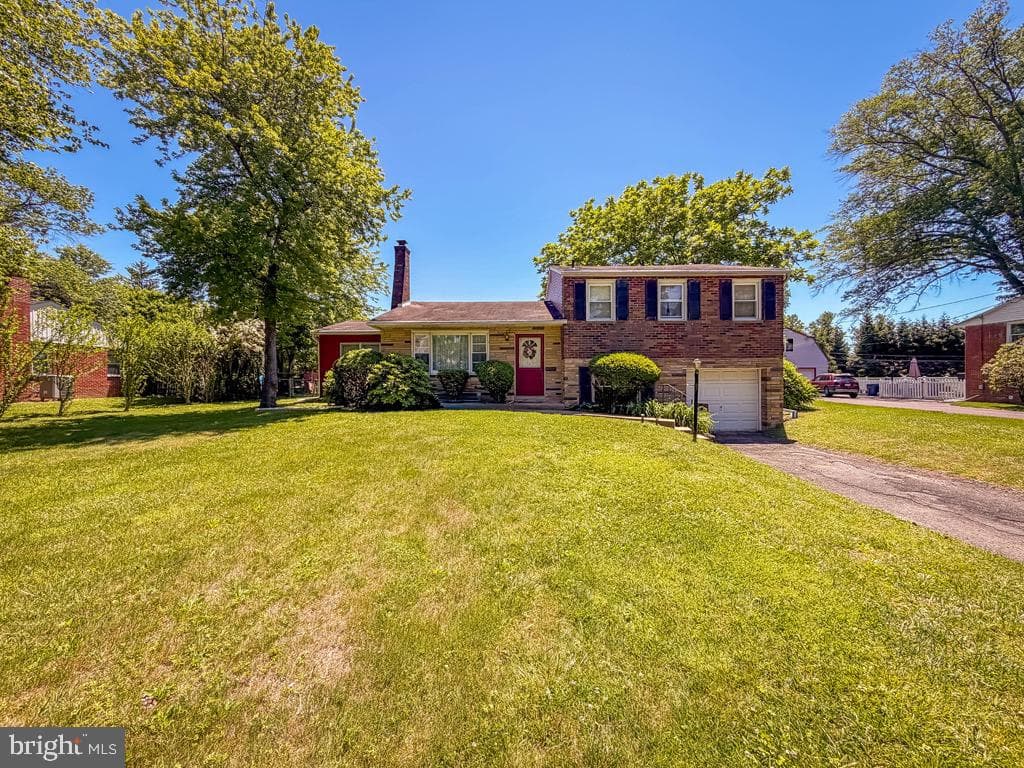 74 Meadow Lane, Richboro