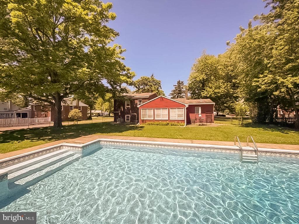 74 Meadow Lane photo 35
