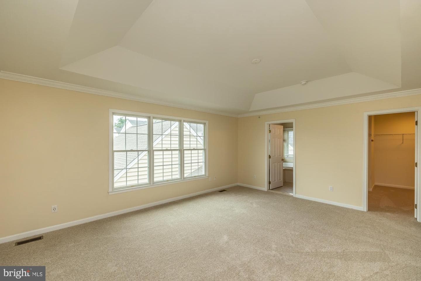 406 Dornishwood Place photo 11