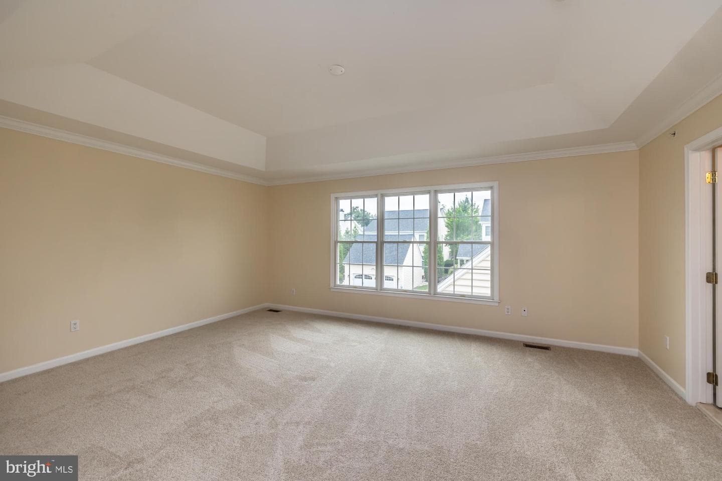 406 Dornishwood Place photo 12