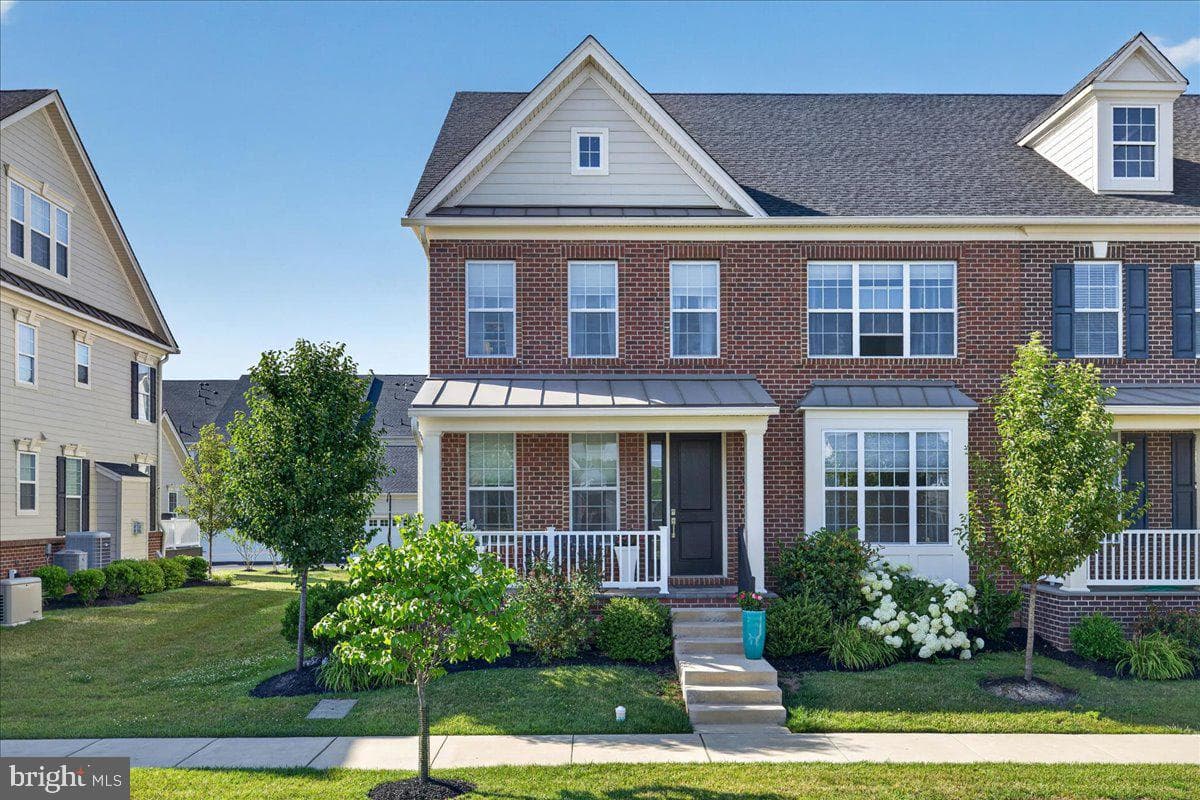 4858 W Blossom Drive photo 3