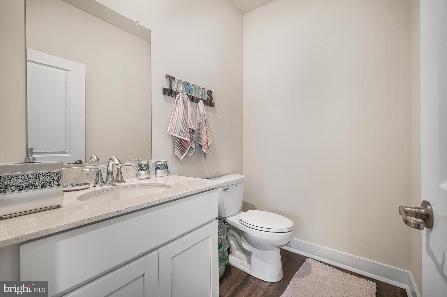 104 B King St photo 24