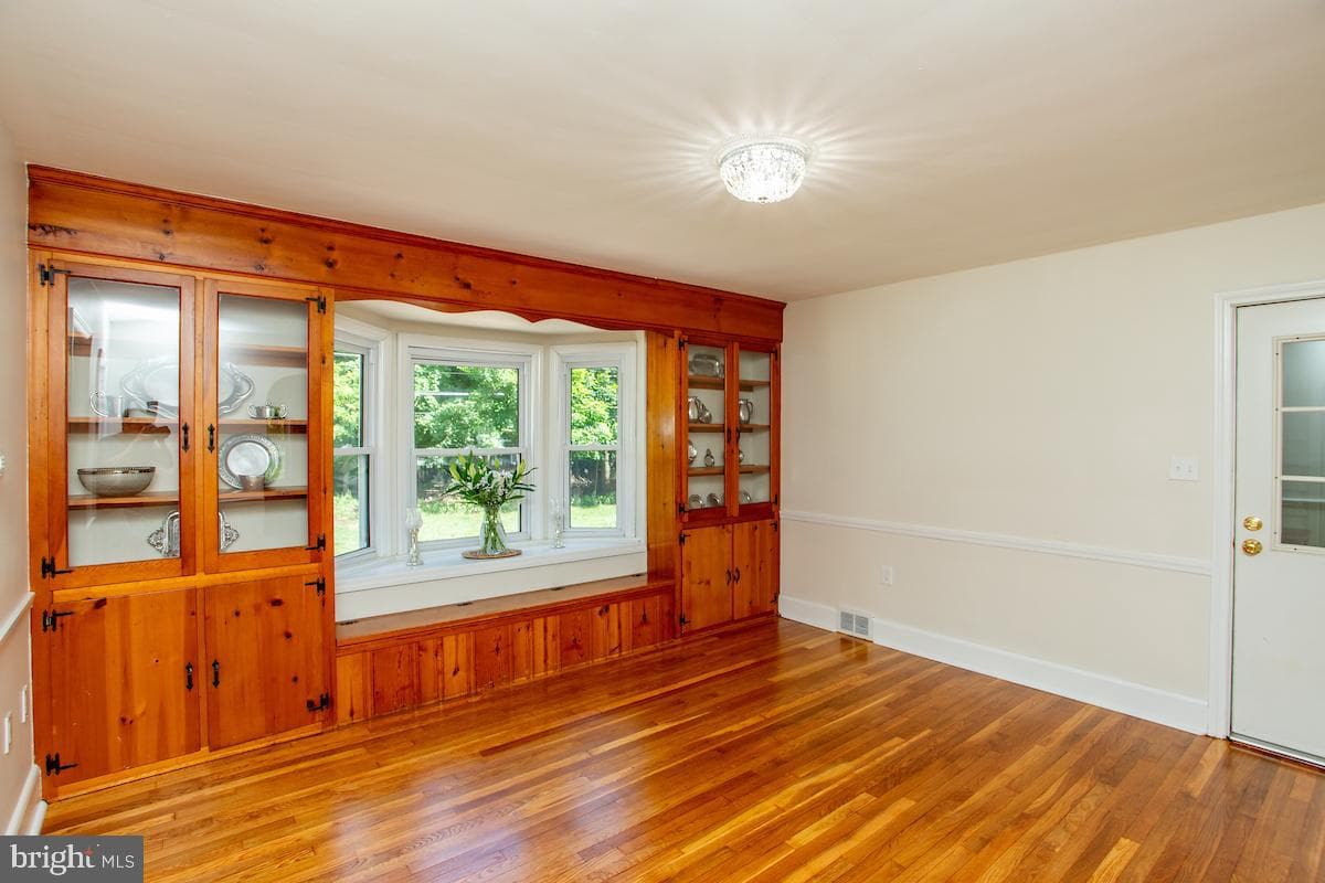 43 Glen Drive photo 10
