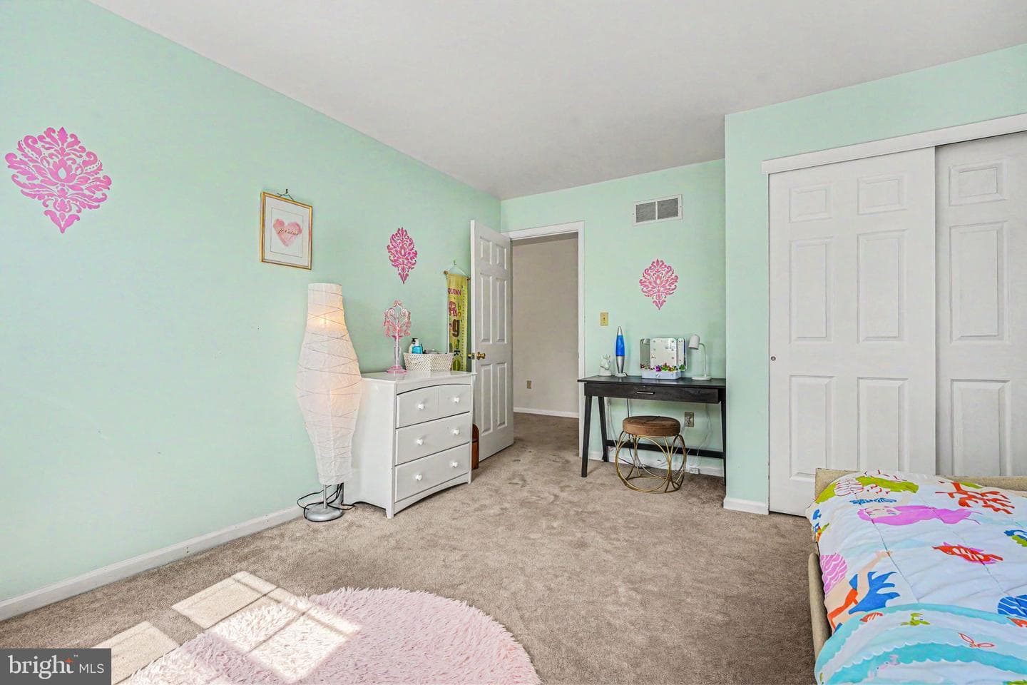 1163 Pheasant Run photo 18