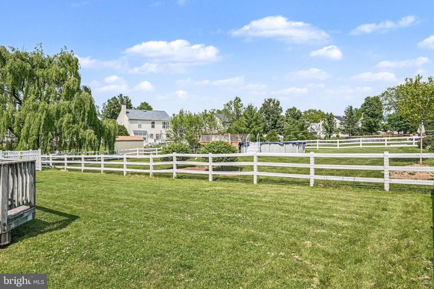 1163 Pheasant Run photo 31
