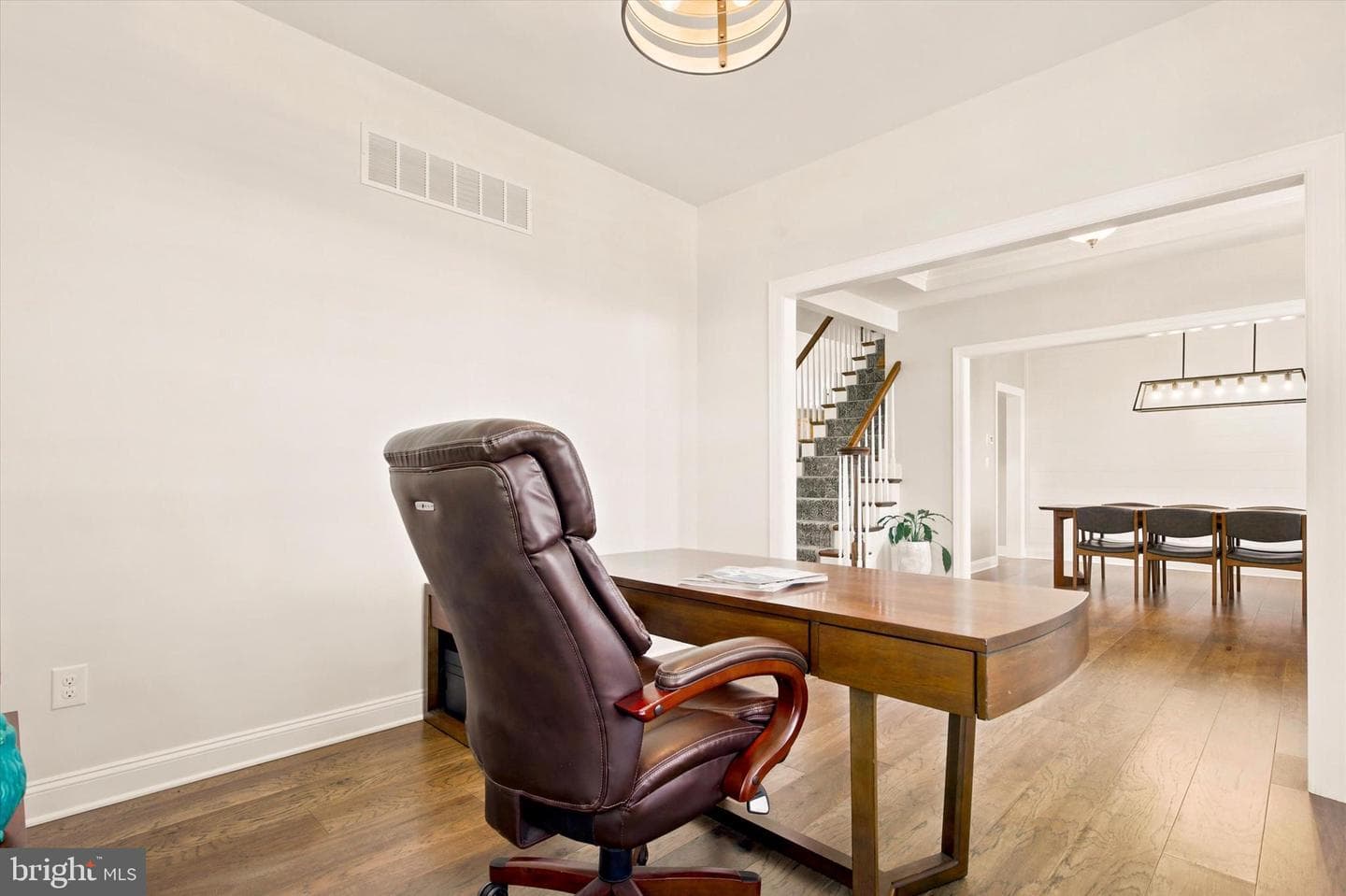 1 Bennett Lane photo 8