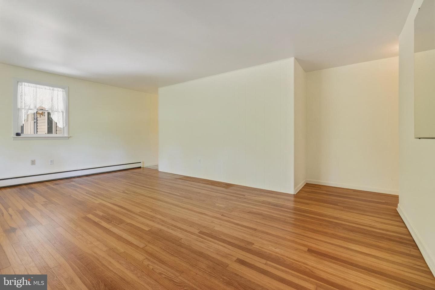6202 Ferry Road photo 16