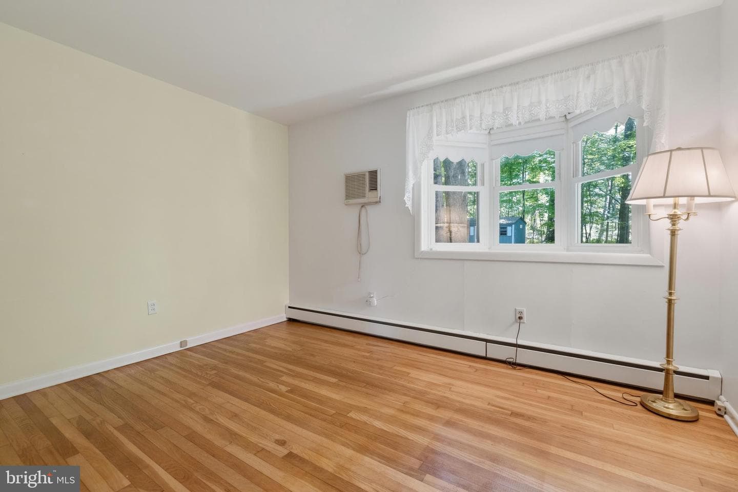 6202 Ferry Road photo 19