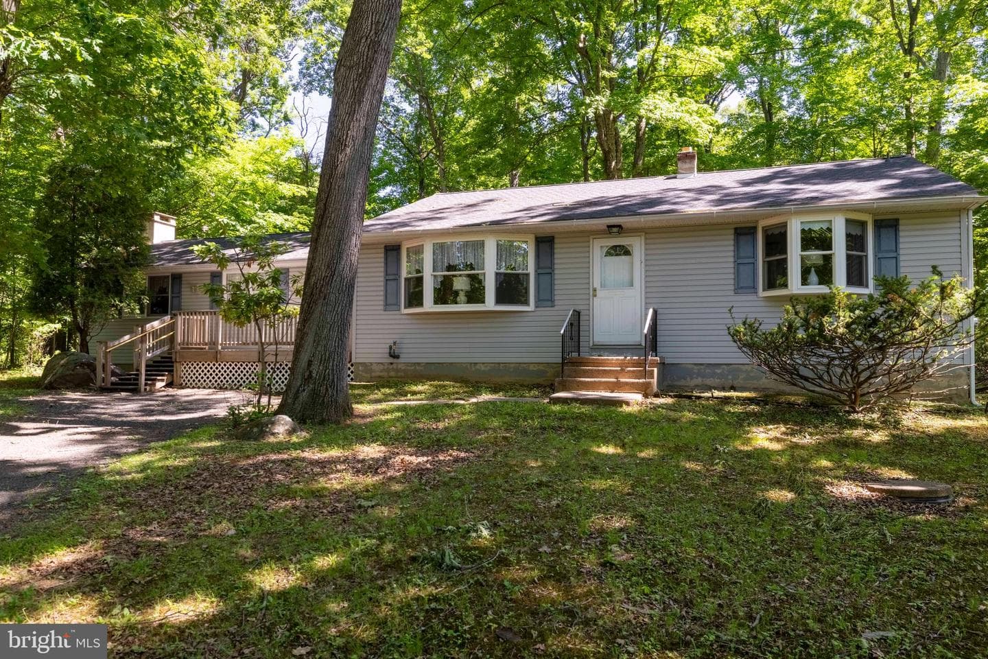 6202 Ferry Road photo 2