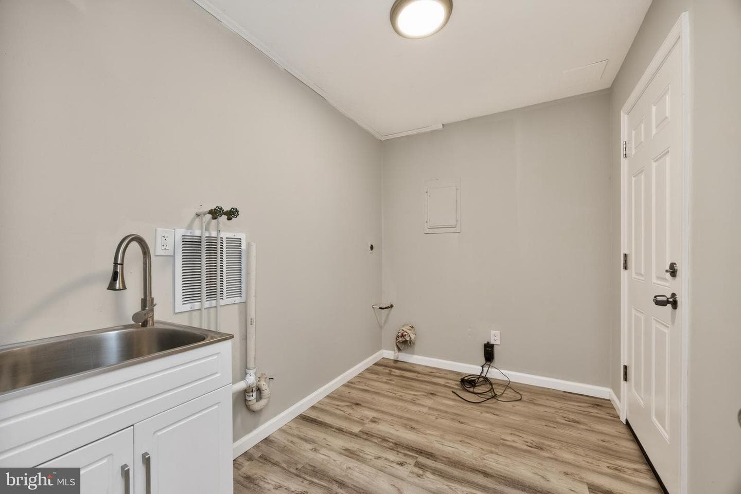 179 Reliance Place photo 19