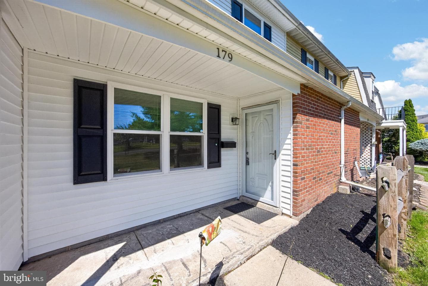 179 Reliance Place photo 3