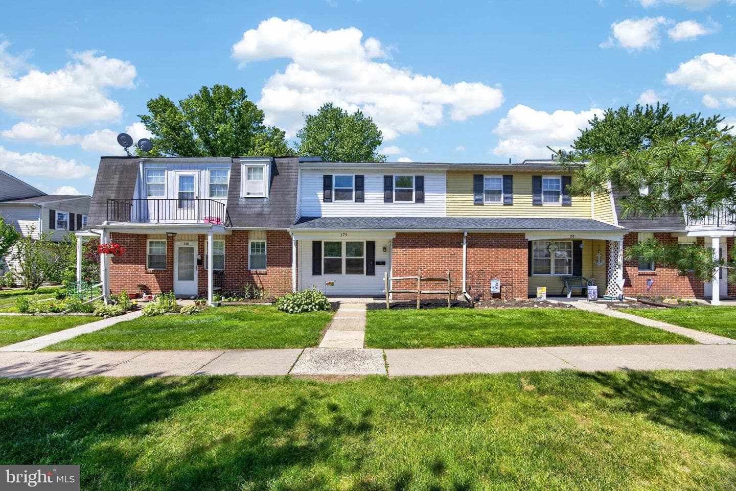 179 Reliance Place photo 30