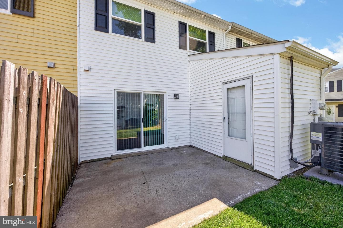 179 Reliance Place photo 4