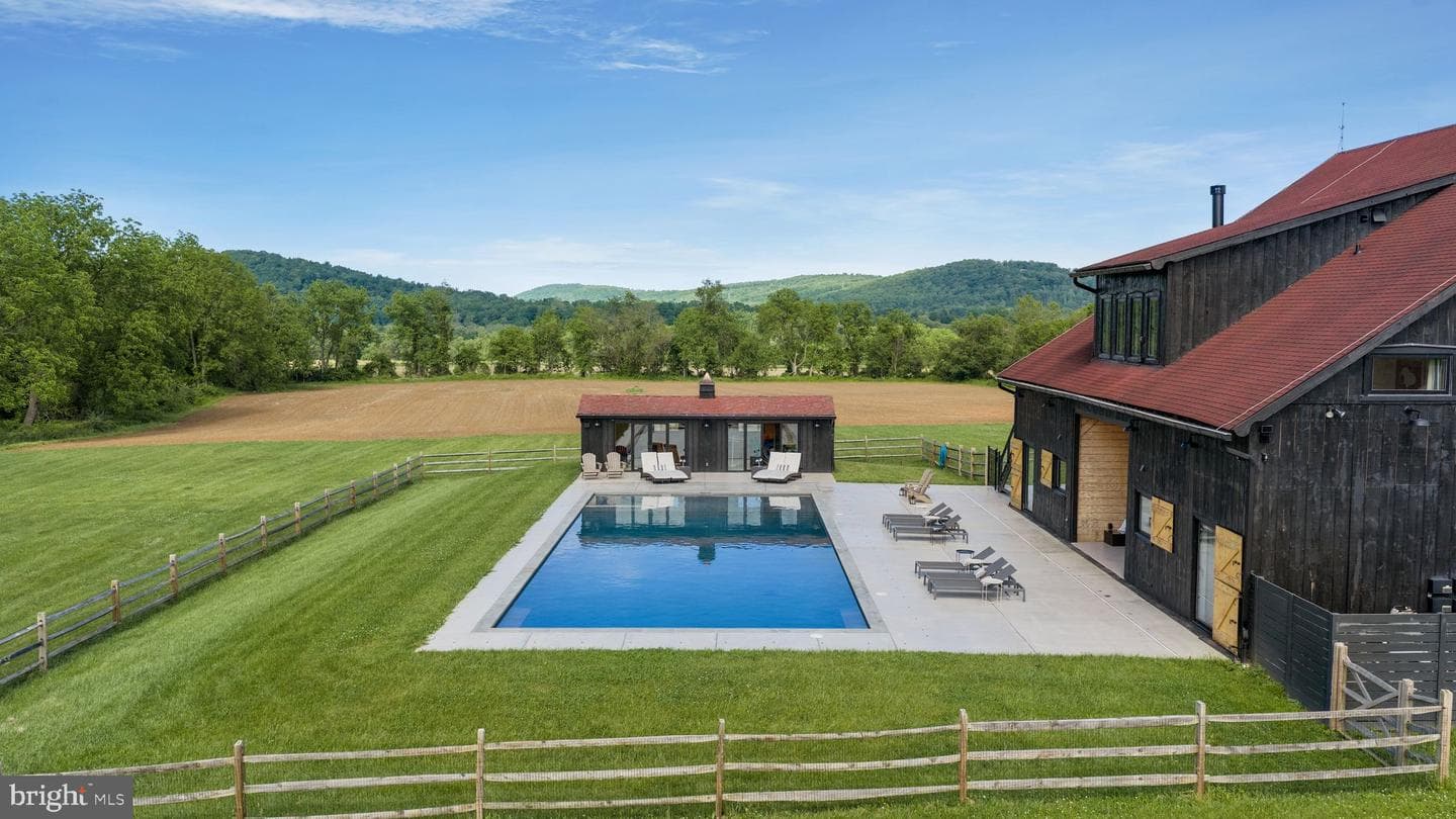 854 Spring Hill Road, Riegelsville
