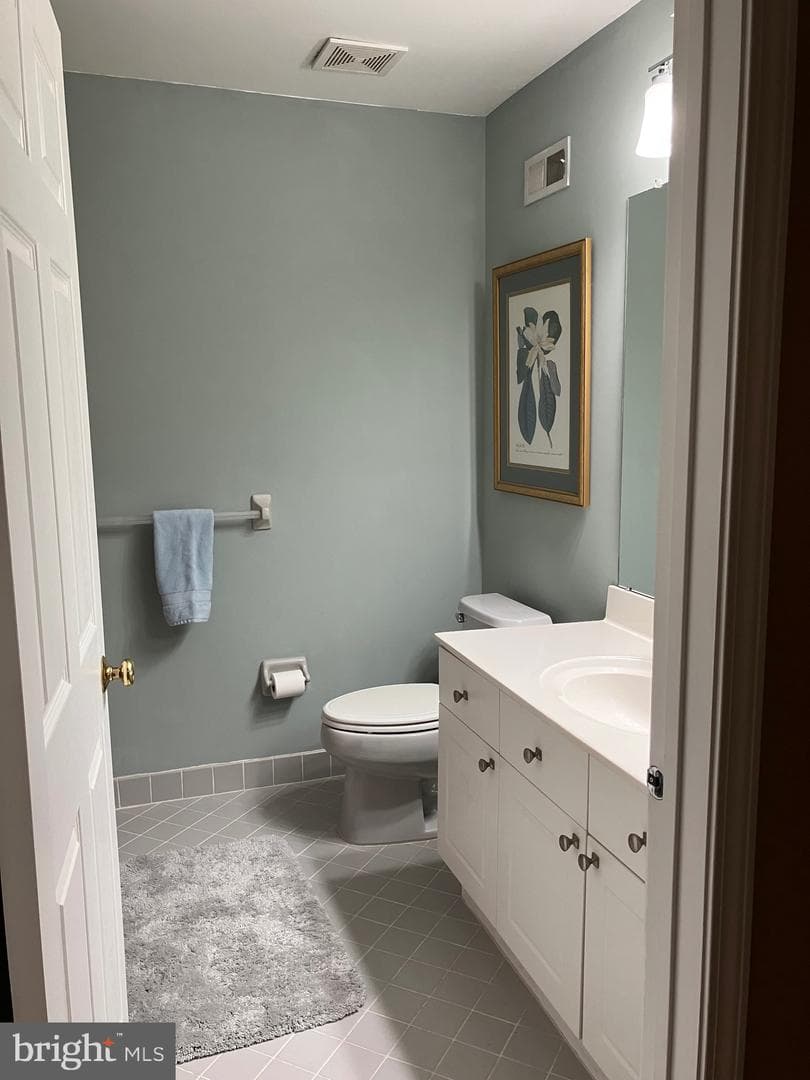 204 Carrington Court photo 27