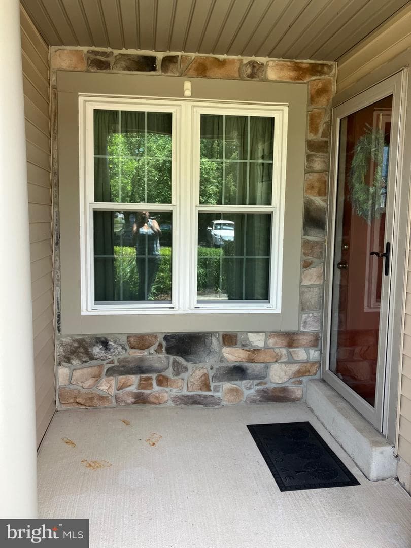 204 Carrington Court photo 3