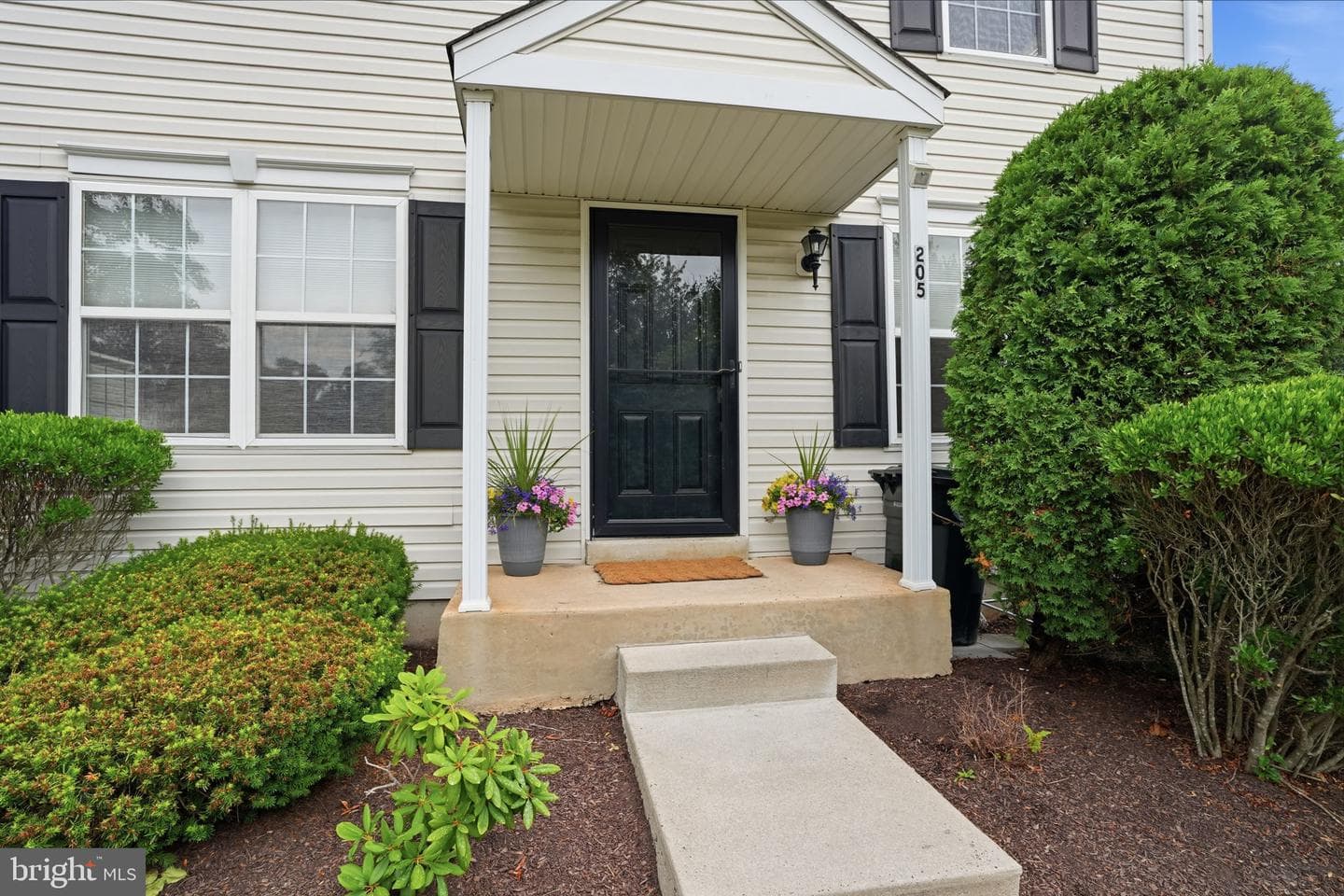205 Tanager Court photo 3