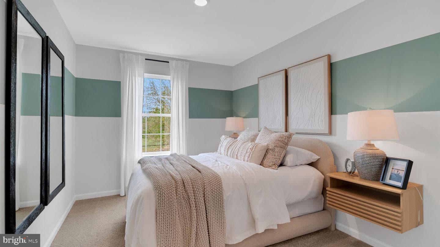 307 Lantern Court photo 25