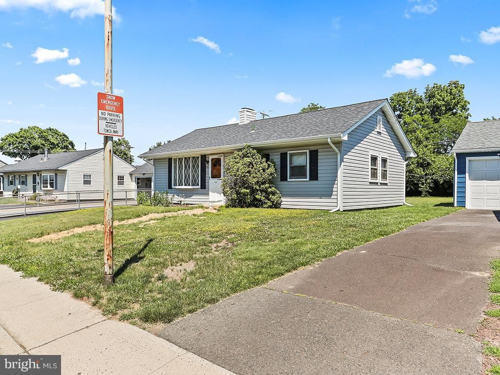 209 Austin Drive photo 3
