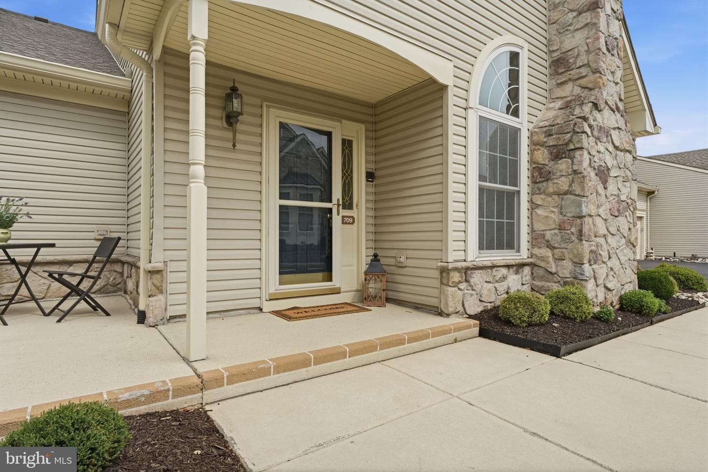 709 Daylily Drive photo 3